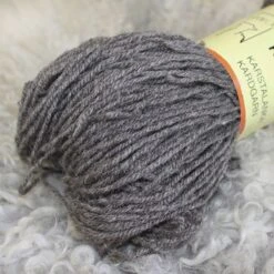 Pirtin Kehräämö Karstavillalanka, Tex 140x3 -Prym kauppa pirtin kehraamo karstavillalanka 140x3 12 m 1 1